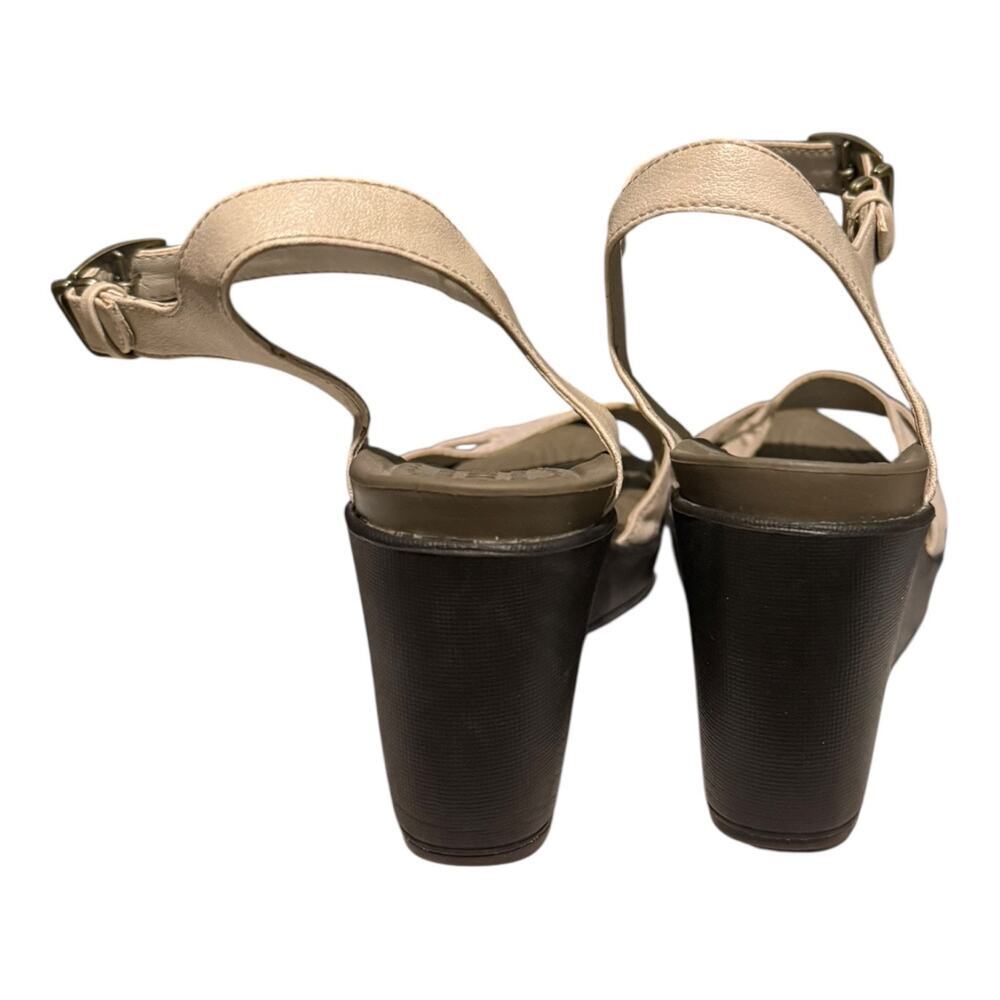 Crocs Women's Leigh Li Cream Ankle Strap Wedge Platform Sandals Size 10 - Picture 6 of 9
